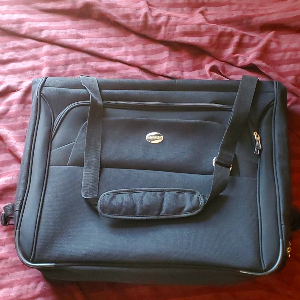 American Tourister Garment Bag